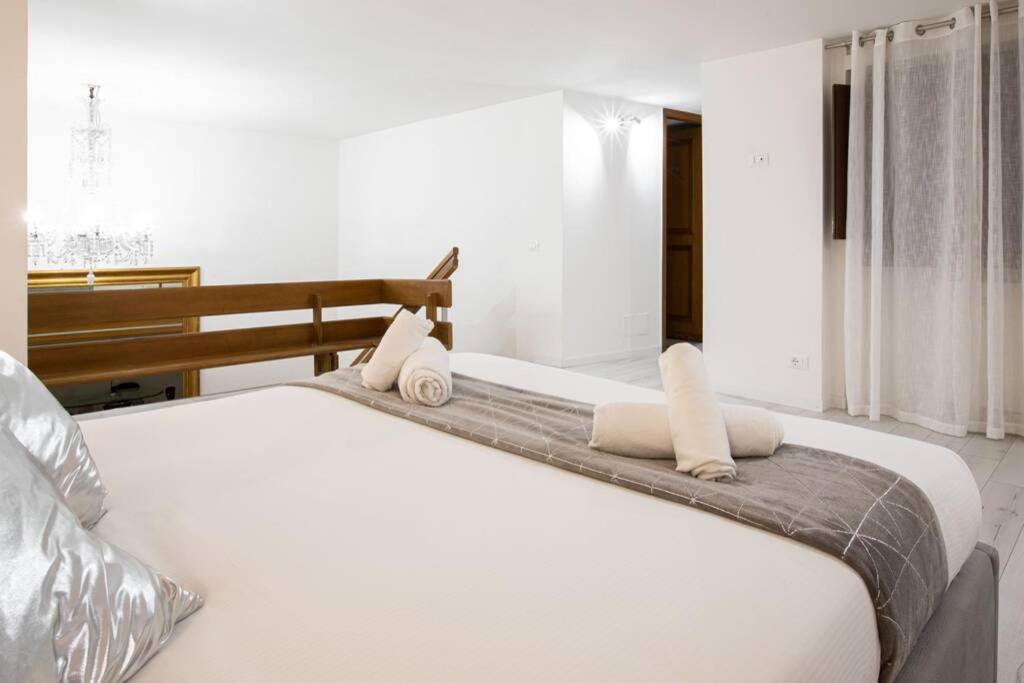 Unforgettable Split Level Jacuzzi Suite Navona - Top Collection Rom Eksteriør billede